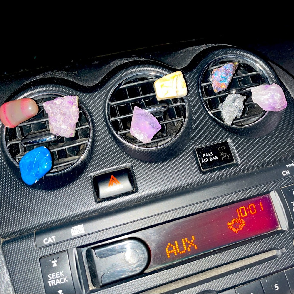 Crystal air vent clips